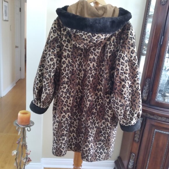 Apropos Two-sided Winter Coat, Apropos Canada, Size - M - Picture 2 of 8